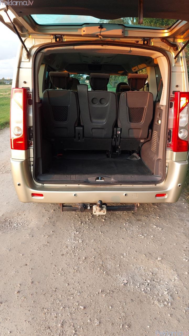 Объявление. Peugeot Expert 1.9 2013 г., 299000 км, минивэн, дизель,  цв. светло-бежевый металлик, КПП-автомат, Цена: 7325 EUR Foto #6